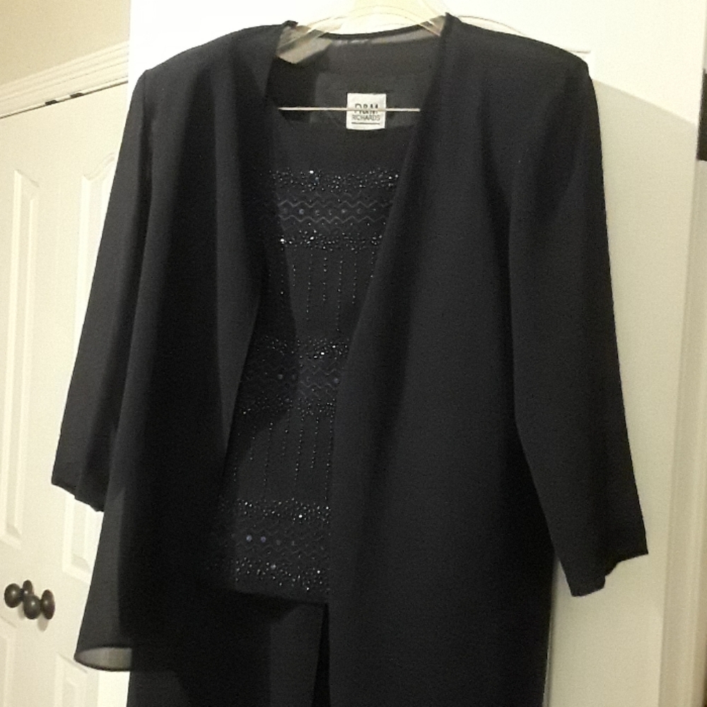 R&M Richards 3pc pantsuit